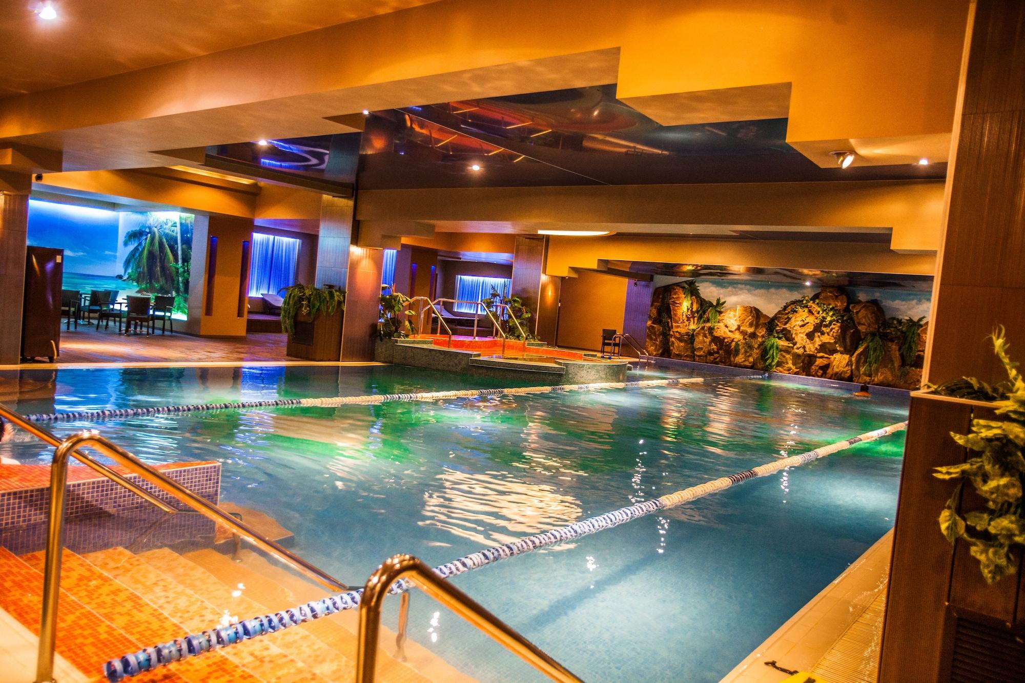 Rin Grand 4* Bucureşti