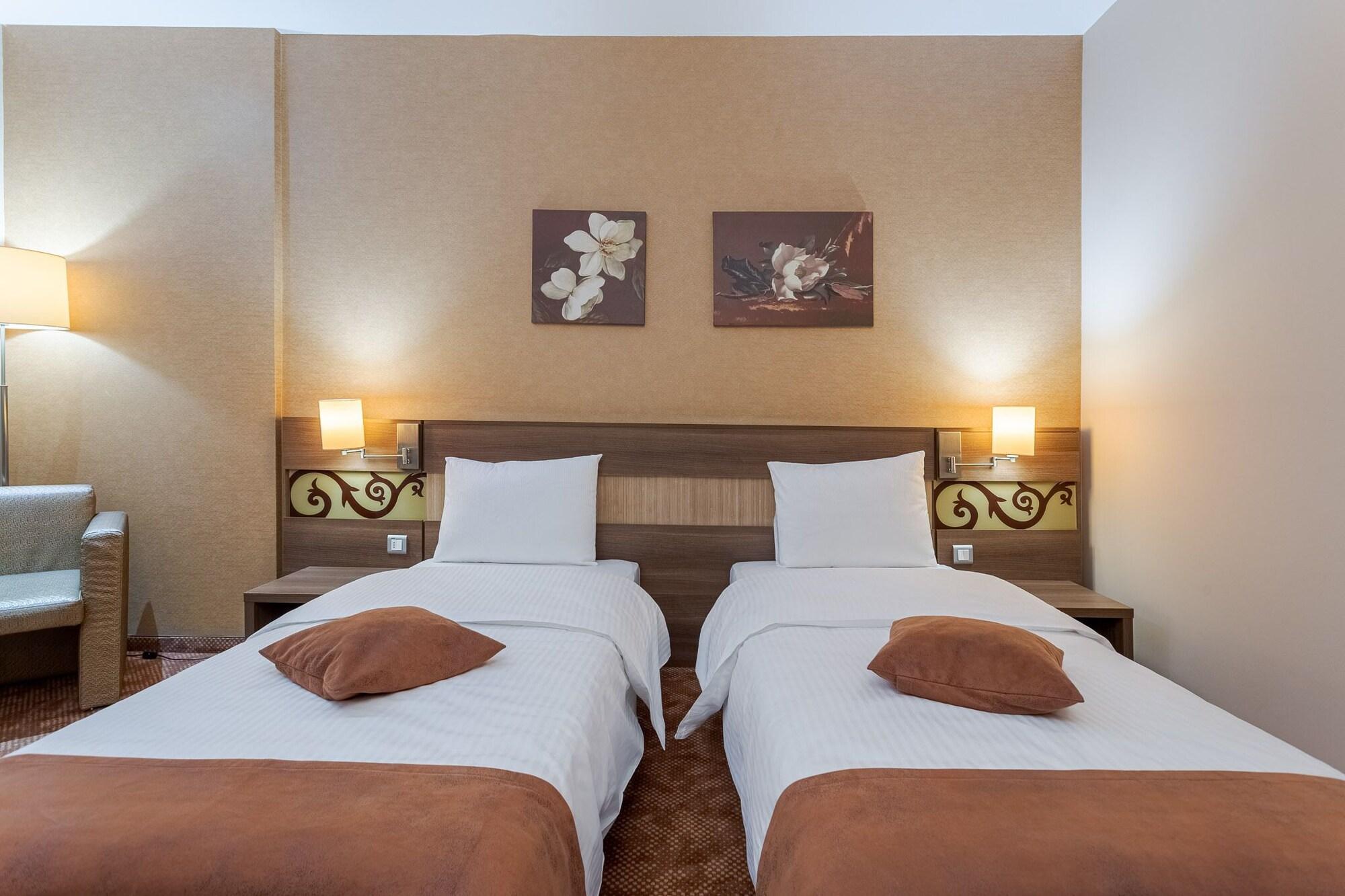 Hotel Rin Grand Bucureşti