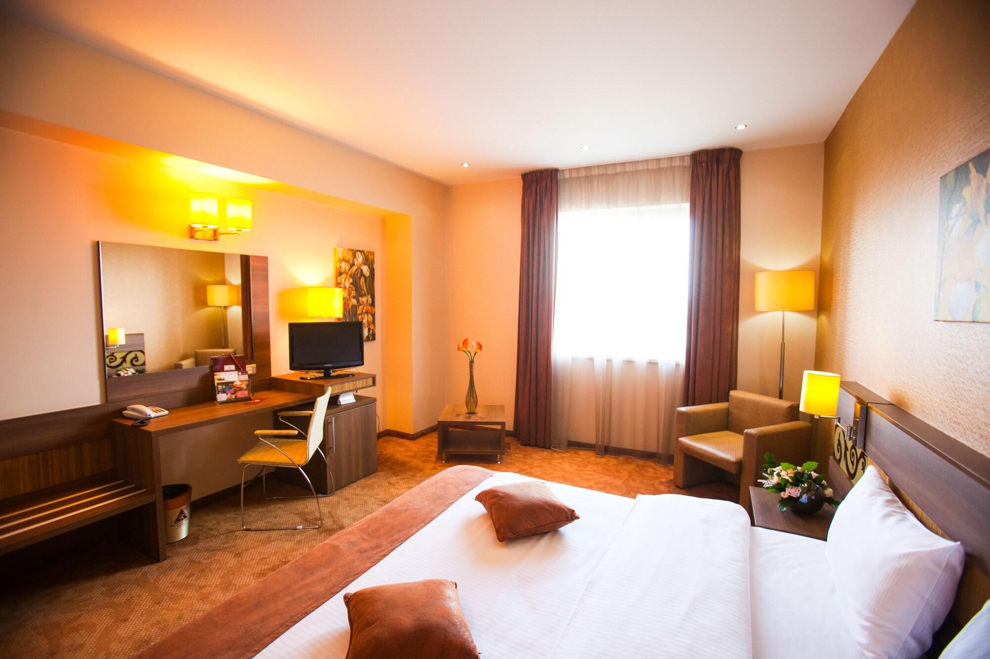 Hotel Rin Grand Bucureşti