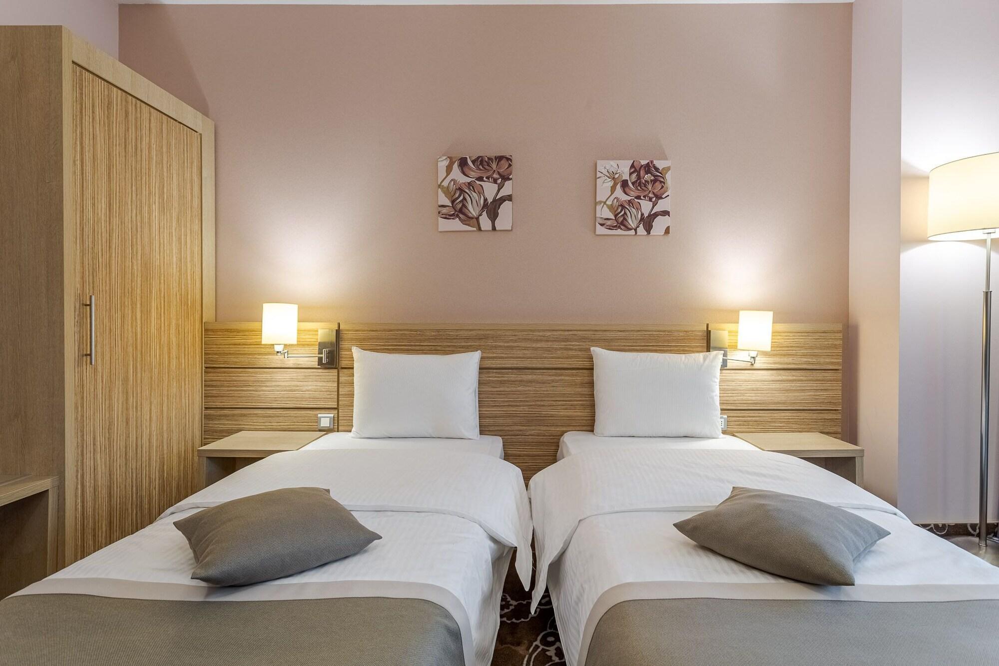 Rin Grand Hotel 4*